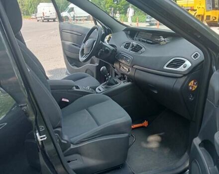 Серый Рено Гранд Сценик, объемом двигателя 1.4 л и пробегом 205 тыс. км за 6200 $, фото 9 на Automoto.ua