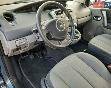 Серый Рено Гранд Сценик, объемом двигателя 1.6 л и пробегом 194 тыс. км за 6300 $, фото 43 на Automoto.ua