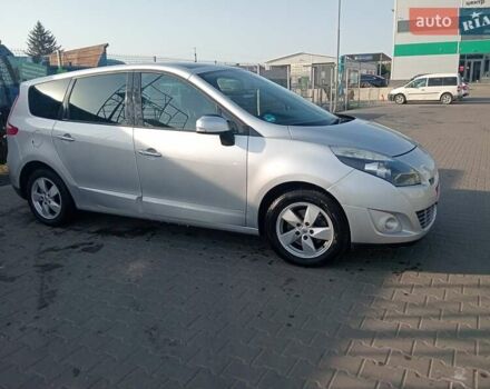 Серый Рено Гранд Сценик, объемом двигателя 1.9 л и пробегом 261 тыс. км за 6500 $, фото 7 на Automoto.ua