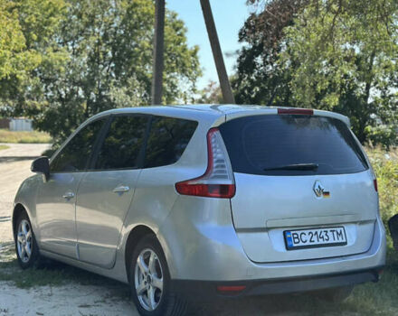 Сірий Рено Гранд Сценік, об'ємом двигуна 1.46 л та пробігом 300 тис. км за 6200 $, фото 3 на Automoto.ua