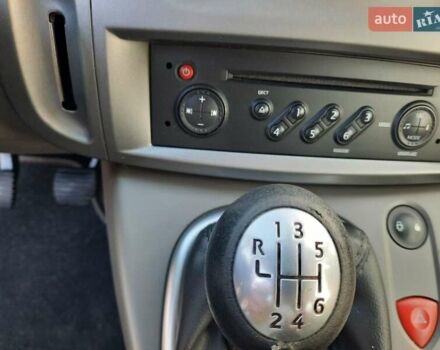 Серый Рено Гранд Сценик, объемом двигателя 1.6 л и пробегом 194 тыс. км за 6300 $, фото 57 на Automoto.ua