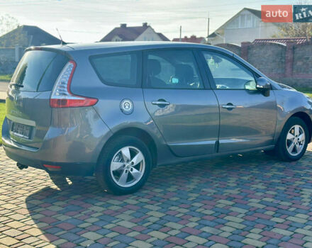 Серый Рено Гранд Сценик, объемом двигателя 1.5 л и пробегом 245 тыс. км за 6299 $, фото 7 на Automoto.ua