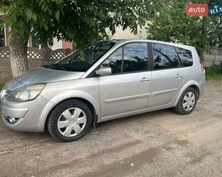 Серый Рено Гранд Сценик, объемом двигателя 1.5 л и пробегом 230 тыс. км за 6000 $, фото 9 на Automoto.ua