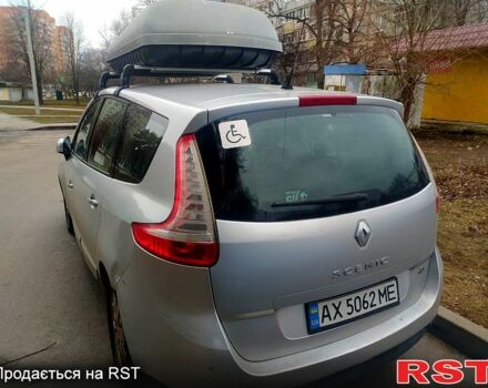 Серый Рено Гранд Сценик, объемом двигателя 1.5 л и пробегом 235 тыс. км за 6300 $, фото 2 на Automoto.ua
