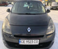 Сірий Рено Гранд Сценік, об'ємом двигуна 1.9 л та пробігом 237 тис. км за 7200 $, фото 1 на Automoto.ua