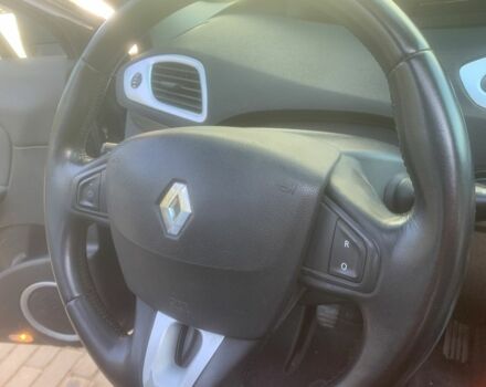 Серый Рено Гранд Сценик, объемом двигателя 1.5 л и пробегом 320 тыс. км за 6800 $, фото 8 на Automoto.ua