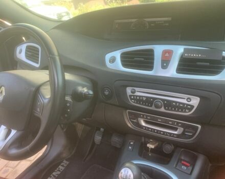 Серый Рено Гранд Сценик, объемом двигателя 1.5 л и пробегом 320 тыс. км за 6800 $, фото 9 на Automoto.ua