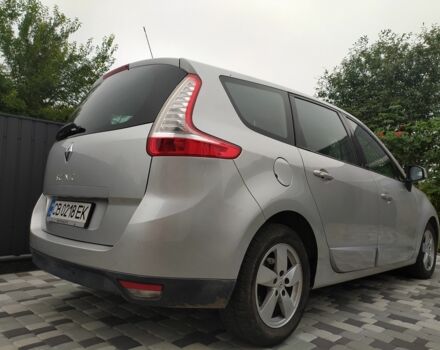 Серый Рено Гранд Сценик, объемом двигателя 1.5 л и пробегом 263 тыс. км за 6200 $, фото 6 на Automoto.ua