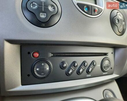 Серый Рено Гранд Сценик, объемом двигателя 1.6 л и пробегом 194 тыс. км за 6300 $, фото 56 на Automoto.ua