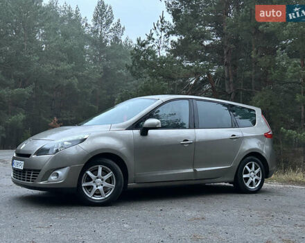 Серый Рено Гранд Сценик, объемом двигателя 1.6 л и пробегом 170 тыс. км за 6999 $, фото 7 на Automoto.ua