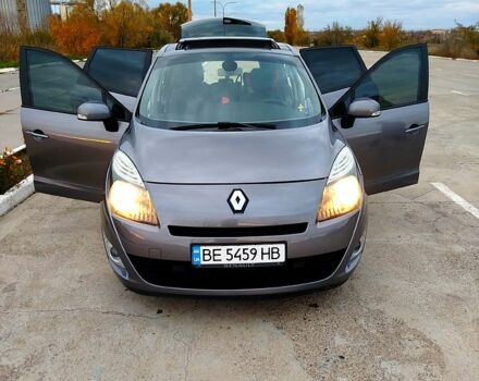 Рено Гранд Сценик 2009 в Николаеве на Automoto.ua Серый Рено Гранд Сценик, объемом двигателя 1.4 л и пробегом 238 тыс. км за 8500 $, фото 6 на Automoto.ua