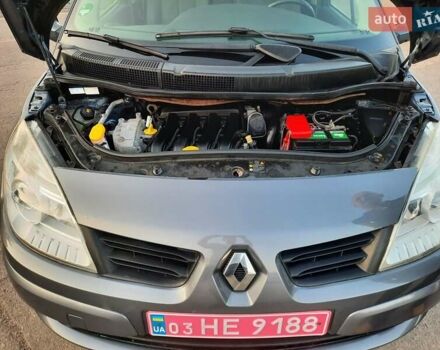 Серый Рено Гранд Сценик, объемом двигателя 1.6 л и пробегом 194 тыс. км за 6300 $, фото 129 на Automoto.ua