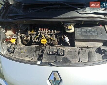 Сірий Рено Гранд Сценік, об'ємом двигуна 1.6 л та пробігом 204 тис. км за 7300 $, фото 10 на Automoto.ua