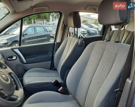 Серый Рено Гранд Сценик, объемом двигателя 1.6 л и пробегом 194 тыс. км за 6300 $, фото 42 на Automoto.ua