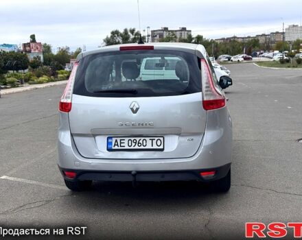 Серый Рено Гранд Сценик, объемом двигателя 1.4 л и пробегом 244 тыс. км за 5999 $, фото 4 на Automoto.ua