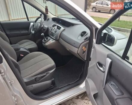 Сірий Рено Гранд Сценік, об'ємом двигуна 1.6 л та пробігом 212 тис. км за 6500 $, фото 35 на Automoto.ua