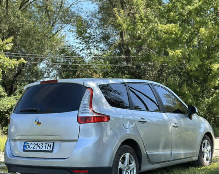 Сірий Рено Гранд Сценік, об'ємом двигуна 1.46 л та пробігом 300 тис. км за 6200 $, фото 2 на Automoto.ua
