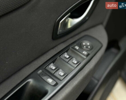 Серый Рено Гранд Сценик, объемом двигателя 1.5 л и пробегом 197 тыс. км за 6950 $, фото 41 на Automoto.ua