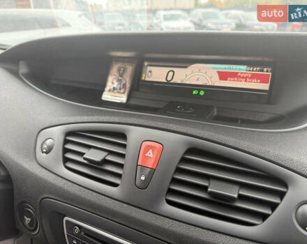 Серый Рено Гранд Сценик, объемом двигателя 1.46 л и пробегом 228 тыс. км за 6500 $, фото 17 на Automoto.ua