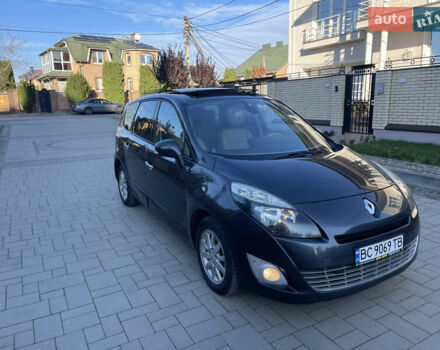 Серый Рено Гранд Сценик, объемом двигателя 1.5 л и пробегом 300 тыс. км за 5999 $, фото 8 на Automoto.ua