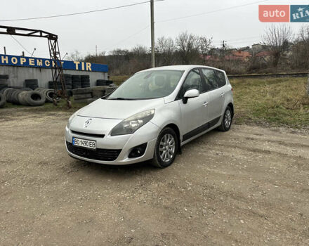 Сірий Рено Гранд Сценік, об'ємом двигуна 1.6 л та пробігом 340 тис. км за 6300 $, фото 1 на Automoto.ua