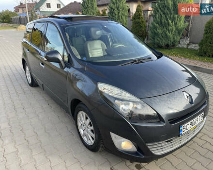 Серый Рено Гранд Сценик, объемом двигателя 1.5 л и пробегом 300 тыс. км за 5999 $, фото 19 на Automoto.ua