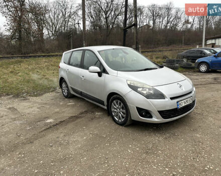 Сірий Рено Гранд Сценік, об'ємом двигуна 1.6 л та пробігом 340 тис. км за 6300 $, фото 4 на Automoto.ua