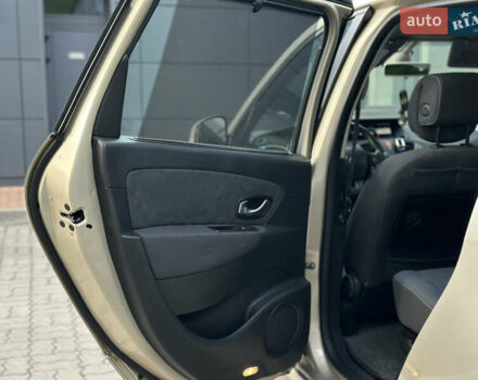 Серый Рено Гранд Сценик, объемом двигателя 1.5 л и пробегом 197 тыс. км за 6950 $, фото 53 на Automoto.ua