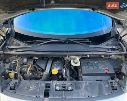 Серый Рено Гранд Сценик, объемом двигателя 1.5 л и пробегом 300 тыс. км за 7300 $, фото 20 на Automoto.ua