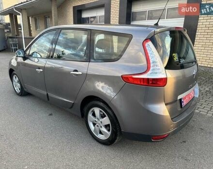 Рено Гранд Сценик 2010 в Луцке на Automoto.ua Серый Рено Гранд Сценик, объемом двигателя 2.02 л и пробегом 232 тыс. км за 7950 $, фото 6 на Automoto.ua