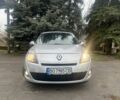 Серый Рено Гранд Сценик, объемом двигателя 1.5 л и пробегом 282 тыс. км за 7600 $, фото 1 на Automoto.ua
