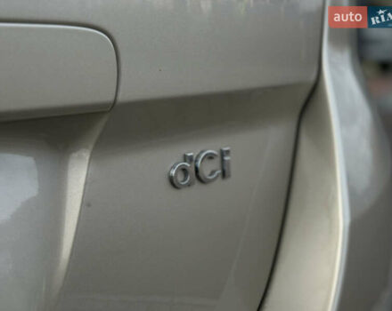 Серый Рено Гранд Сценик, объемом двигателя 1.5 л и пробегом 197 тыс. км за 6950 $, фото 31 на Automoto.ua