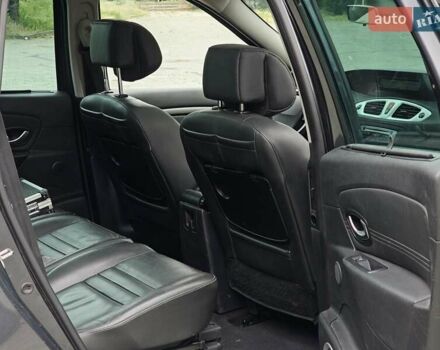 Серый Рено Гранд Сценик, объемом двигателя 2 л и пробегом 290 тыс. км за 6900 $, фото 2 на Automoto.ua