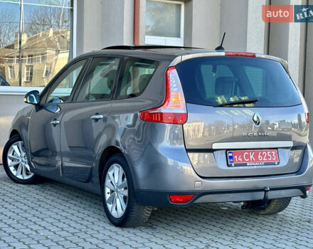 Серый Рено Гранд Сценик, объемом двигателя 2 л и пробегом 244 тыс. км за 7800 $, фото 57 на Automoto.ua