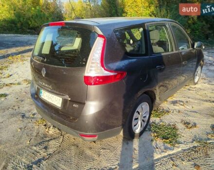 Серый Рено Гранд Сценик, объемом двигателя 1.5 л и пробегом 260 тыс. км за 5900 $, фото 6 на Automoto.ua