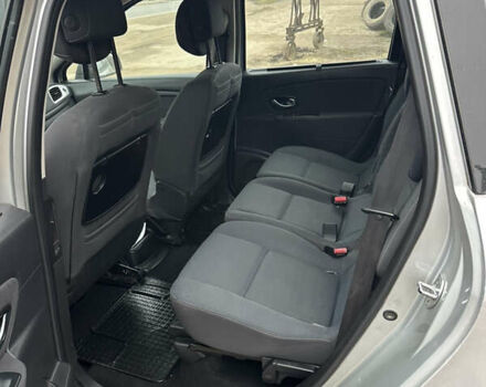 Сірий Рено Гранд Сценік, об'ємом двигуна 1.6 л та пробігом 340 тис. км за 6300 $, фото 9 на Automoto.ua