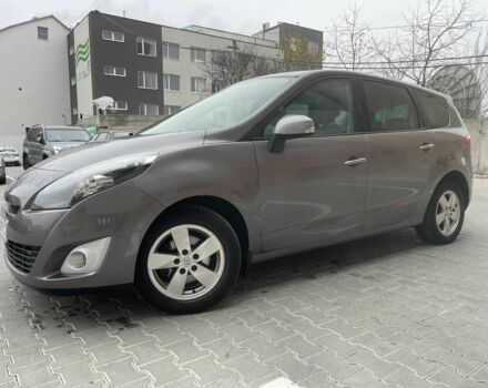 Серый Рено Гранд Сценик, объемом двигателя 1.5 л и пробегом 260 тыс. км за 7500 $, фото 19 на Automoto.ua