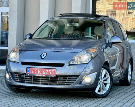 Серый Рено Гранд Сценик, объемом двигателя 2 л и пробегом 244 тыс. км за 7800 $, фото 54 на Automoto.ua