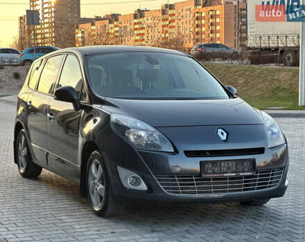 Серый Рено Гранд Сценик, объемом двигателя 1.4 л и пробегом 180 тыс. км за 5999 $, фото 4 на Automoto.ua