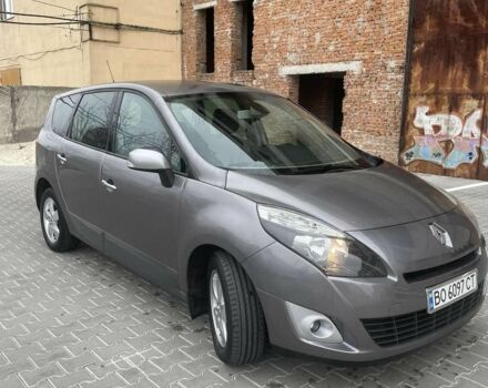 Серый Рено Гранд Сценик, объемом двигателя 1.5 л и пробегом 260 тыс. км за 7500 $, фото 21 на Automoto.ua