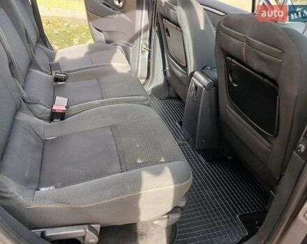 Серый Рено Гранд Сценик, объемом двигателя 1.5 л и пробегом 188 тыс. км за 8300 $, фото 30 на Automoto.ua