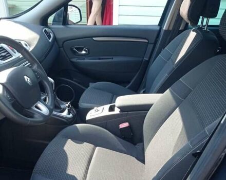 Серый Рено Гранд Сценик, объемом двигателя 2 л и пробегом 190 тыс. км за 8400 $, фото 13 на Automoto.ua