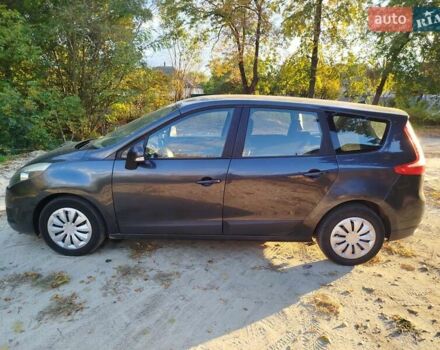 Серый Рено Гранд Сценик, объемом двигателя 1.5 л и пробегом 260 тыс. км за 5900 $, фото 5 на Automoto.ua