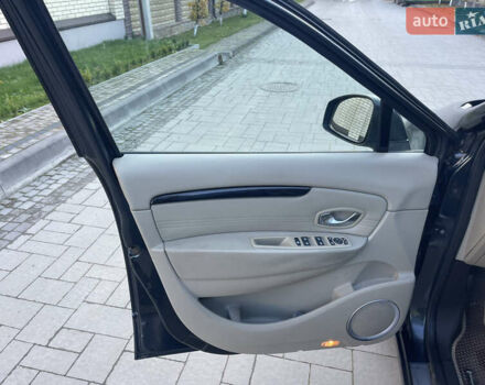 Серый Рено Гранд Сценик, объемом двигателя 1.5 л и пробегом 300 тыс. км за 5999 $, фото 55 на Automoto.ua