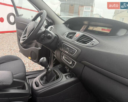 Серый Рено Гранд Сценик, объемом двигателя 1.46 л и пробегом 228 тыс. км за 6500 $, фото 18 на Automoto.ua