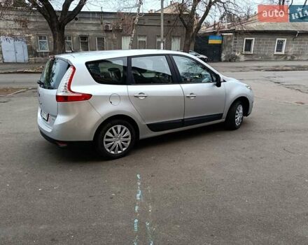 Серый Рено Гранд Сценик, объемом двигателя 1.4 л и пробегом 180 тыс. км за 7250 $, фото 7 на Automoto.ua