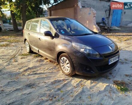 Серый Рено Гранд Сценик, объемом двигателя 1.5 л и пробегом 260 тыс. км за 5900 $, фото 4 на Automoto.ua