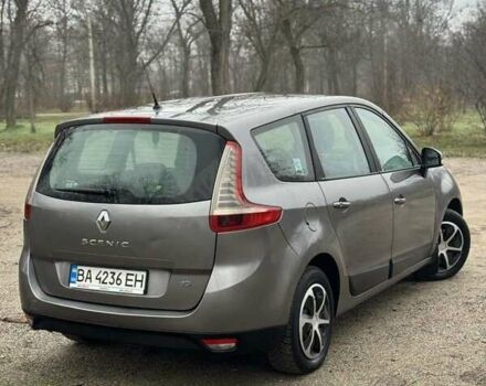 Сірий Рено Гранд Сценік, об'ємом двигуна 1.5 л та пробігом 255 тис. км за 7500 $, фото 7 на Automoto.ua