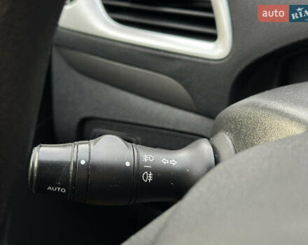 Серый Рено Гранд Сценик, объемом двигателя 1.5 л и пробегом 197 тыс. км за 6950 $, фото 49 на Automoto.ua