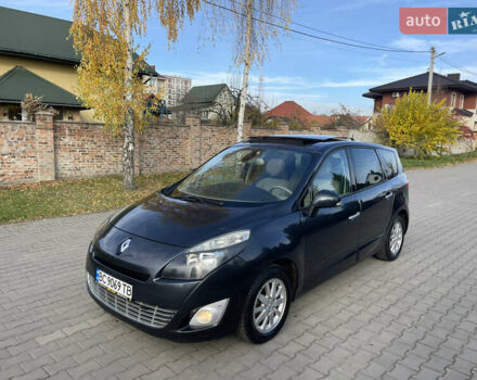 Серый Рено Гранд Сценик, объемом двигателя 1.5 л и пробегом 300 тыс. км за 5999 $, фото 39 на Automoto.ua